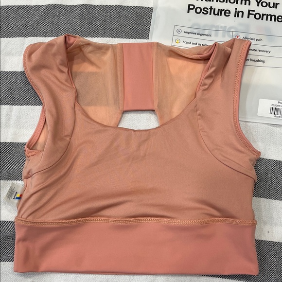 Forme Power Bra / Rose / Size Medium - NWT - Picture 8 of 11